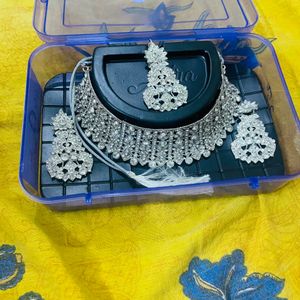 Untouched Zarkan Stone Jewellery Set