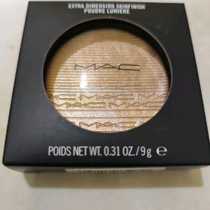 Mac Extra Dimention Skinfinish Highlighter