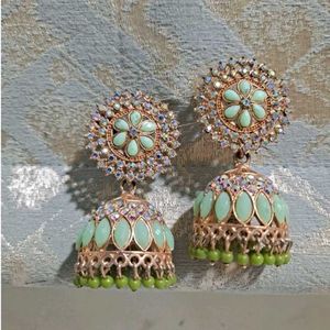 Pista Green Earing