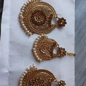 Earrings With Maang Teeka