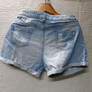 Denim Short Pants – Effortless Style for Medium to