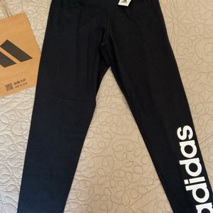 New With Tag Adidas Essentials Logo Leggings