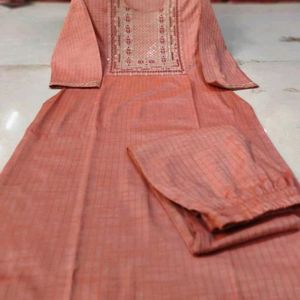 Jari Thread Work Peach Colour Kurti Pant Set