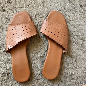 “2nd hand Brown Sandals – Size 4.5 UK (Barely Used