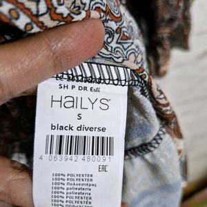 Hailys Paisley Print Tiered Dress