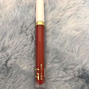 Myglamm LIT Liquid Matte Lipstick