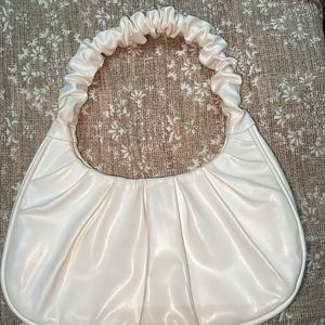 Ruffle Shoulder White Bag