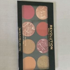 Make Up Revolution BLUSH Pallete