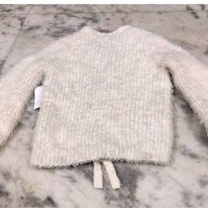 Very Soft And Thick Sweater For Girls