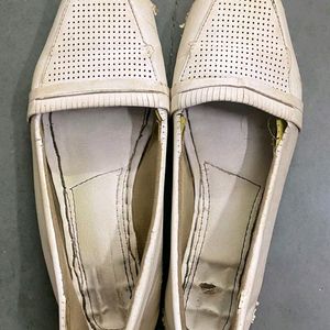 WHITE USED SANDAL