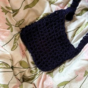 Crocheted Handbag With Mesh Design