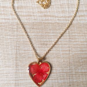 Resin Heart Chain With Petals