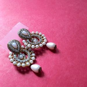 Pearl & kundan Earrings + Gold & Black Earring