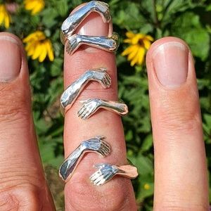 Cute Hug Rings✨🤍 For Soulmates