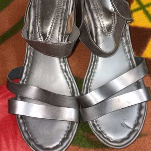 Sandal