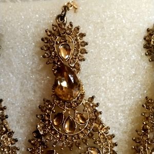 Golden Diamond Tikka And Earings Set