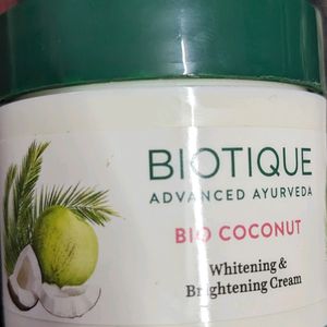 BIOTIQUE Bio coconut(IT'S FULL, U CAN CHCEK IN)