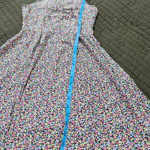 Sleeveless Multicolored Dress With Scrunchie