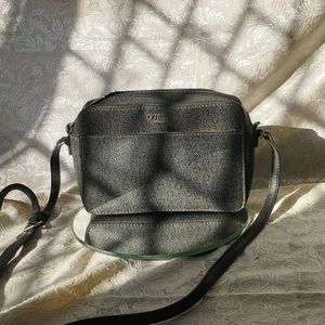 Guess Sling Bag