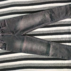 Ripped Designer Jeans 4-6 Years Old