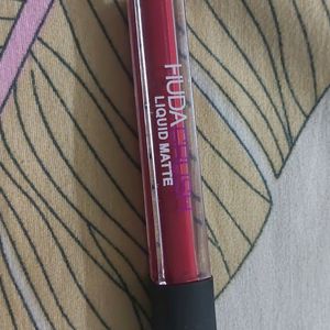 Huda Crush Liquid Lip Colour 💋