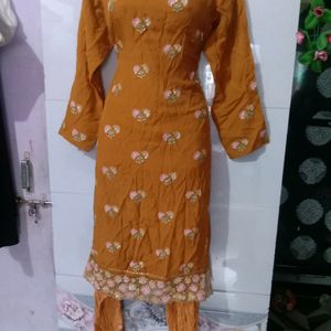 Pakistani Pant Kurta