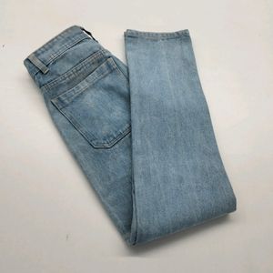 BLUE MEDIUM WASH DANIM FOR MEN