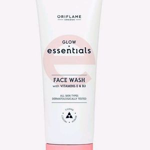 Glow Essential Face Wash