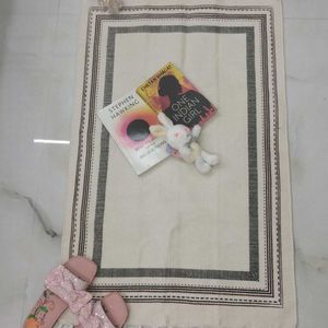 Tassled Cotton Rug