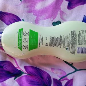 New Seal Pack Parachute Alovera Body Lotion