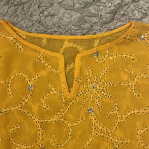 Yellow ladies Top, Sequined , M