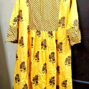 A Beautiful Mustard Yellow 3 Piece Set