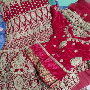 Fish Cut Bridal Red Velvet Lahenga