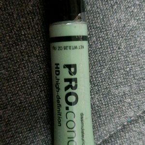 LA Girl Green Corrector