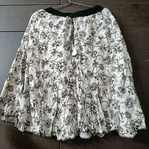 White Floral Printed Skirt ✨
