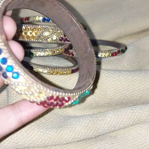 Side & Middle Bangles