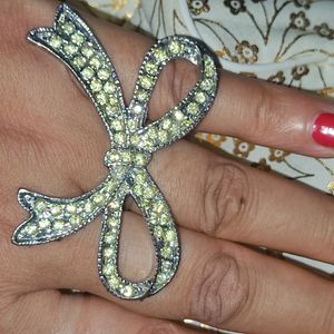 Bow Design Ring