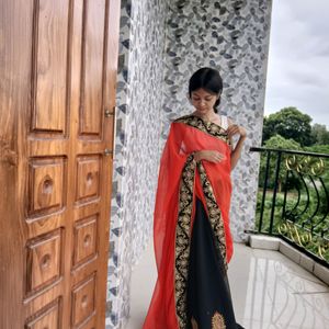 Saree With Readymade Blouse