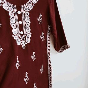 Chikankari Maroon Kurta (2 inch Margin)