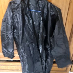 RAIN COAT DOUBLE WATER PROOF  2  Pockets