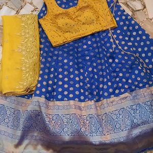 BANARSI SILK LEHNGA CHOLI