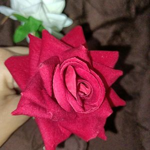 Artificial Rose Pin 🌹