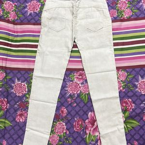 Skinny Fit White Jeggings For Girls