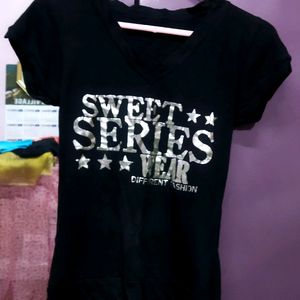 Black top Tshirt style