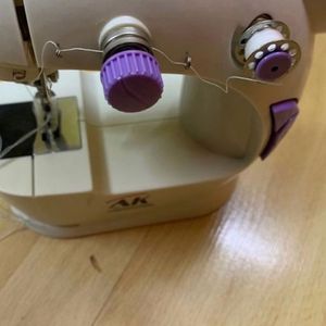 Mini Sewing machine