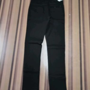 DG-105 Size-32 Straight Jeans