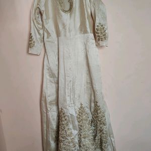 Beautiful Long Gown 🤩