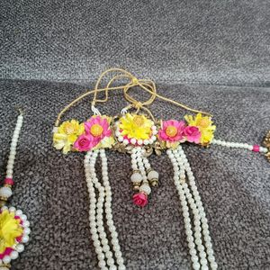 Haldi Bridal Floral Jewellery Set