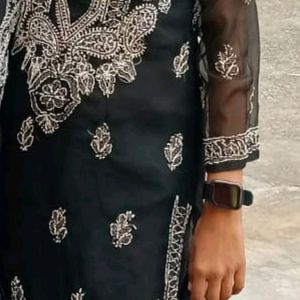 Chickenkari Kurta With Inner Wear Also