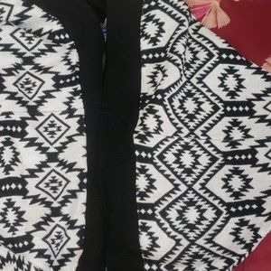 Black and White Woolen Shrug